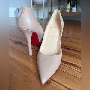 Christian Louboutin Apostrophy 100 Nude Pumps EU 39 -Worn Once- Box & Dust Bags